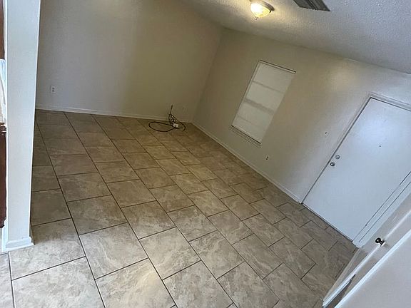 3rd image of 801 General Mouton Ave APT 1