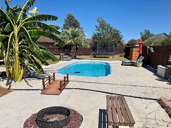 Pool & firepit combo