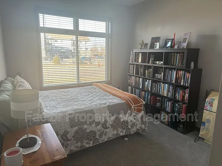 312 Prairie Rose Dr — Photo 10