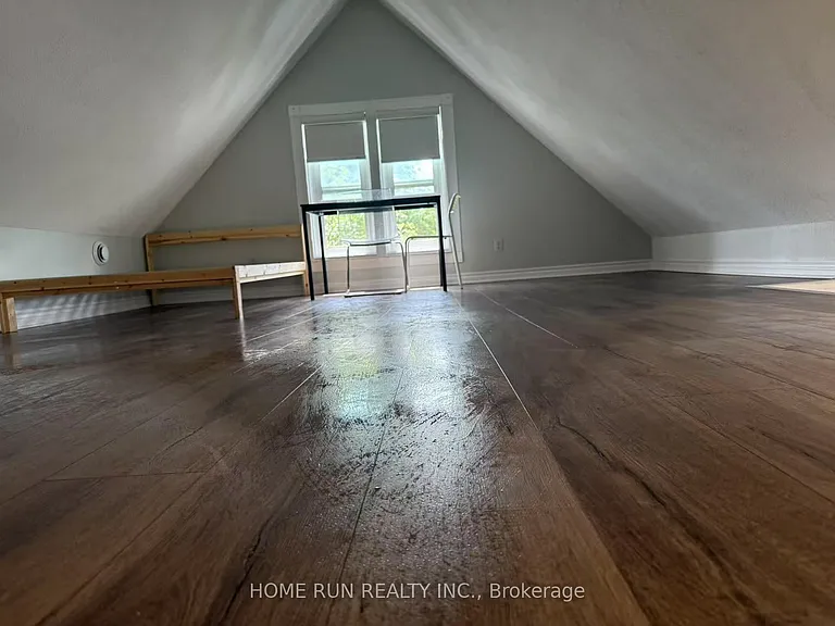 191 Pretoria Ave — Photo 10