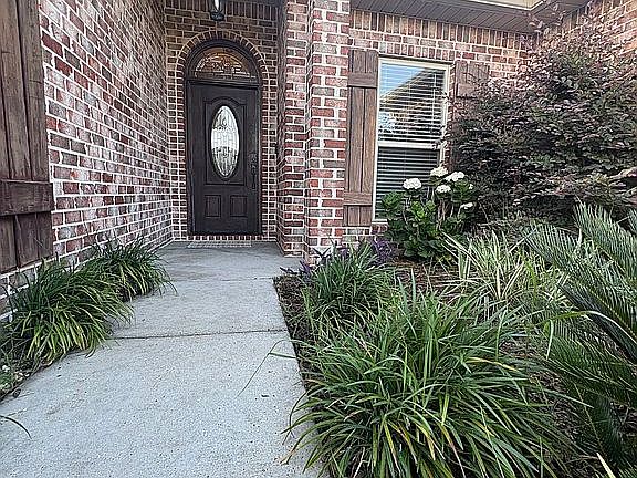 2nd image of 48 Tantallon Dr