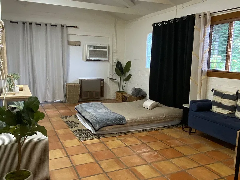 Opitonal layout for the living room