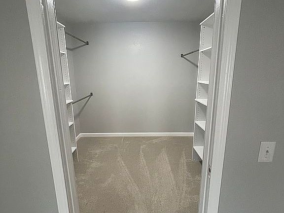 Master closet 