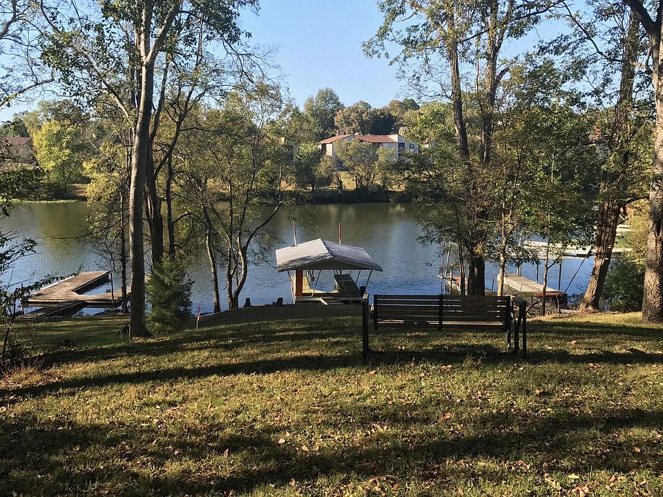 2nd image of 118B Lakeview Dr