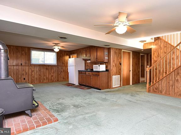 5th image of 18201 Hickory Ln