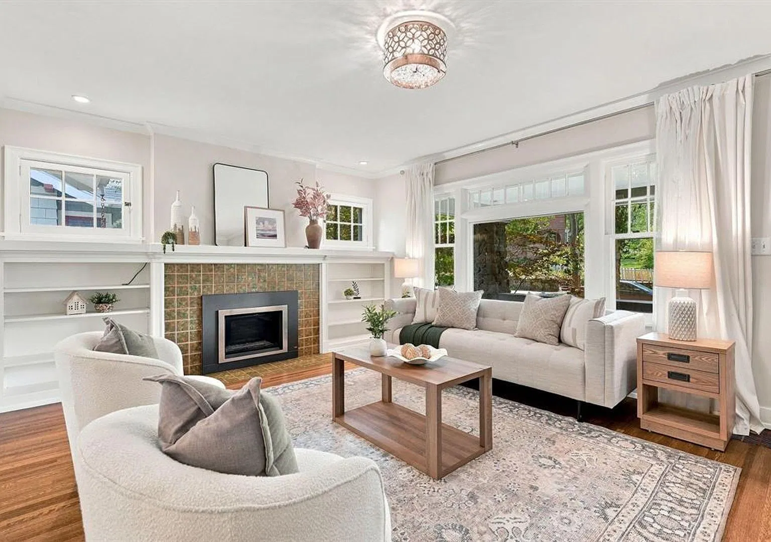 Updated Craftsman Near Manito & Cannon Hill Park — Photo 2