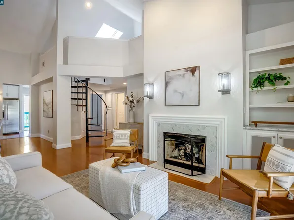 1398 Danville Blvd APT 215, Alamo, CA 94507