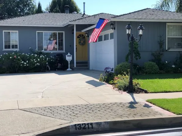 13211 Hansworth Ave, Hawthorne, CA 90250