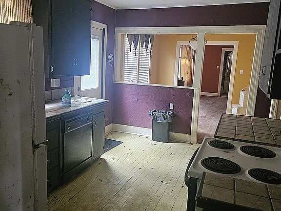 4th image of 202 4th St NW