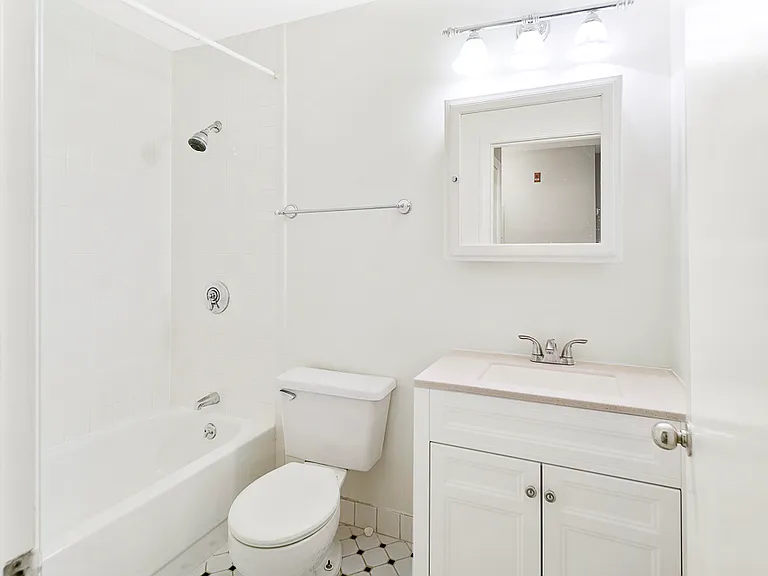 622 Boston Ave #7E — Photo 8