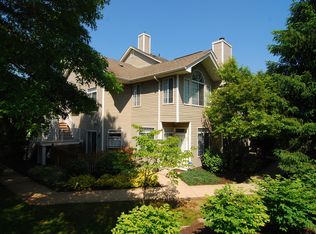 88 Birchwood Rd, Bedminster, NJ 07921