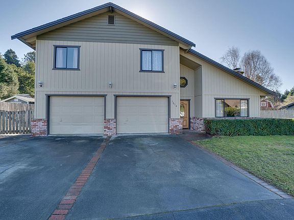 2nd image of 1614 Chabot Ct