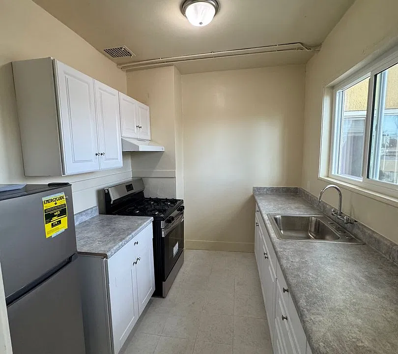 1988 California St #54