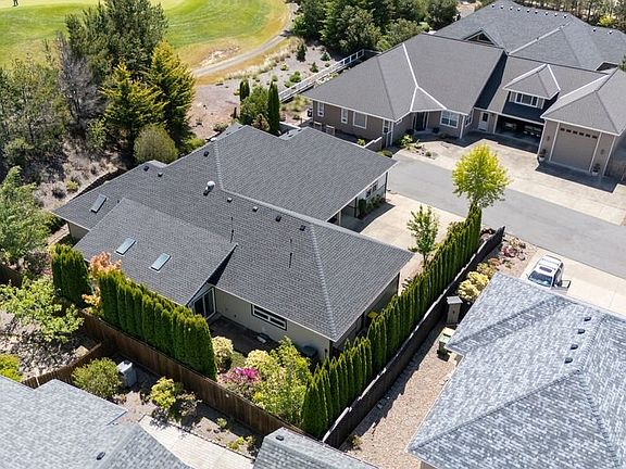 2nd image of 2148 Willow Loop E