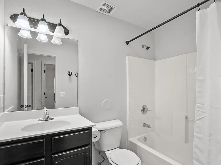 4821 Ramon Vega Ln — Photo 5