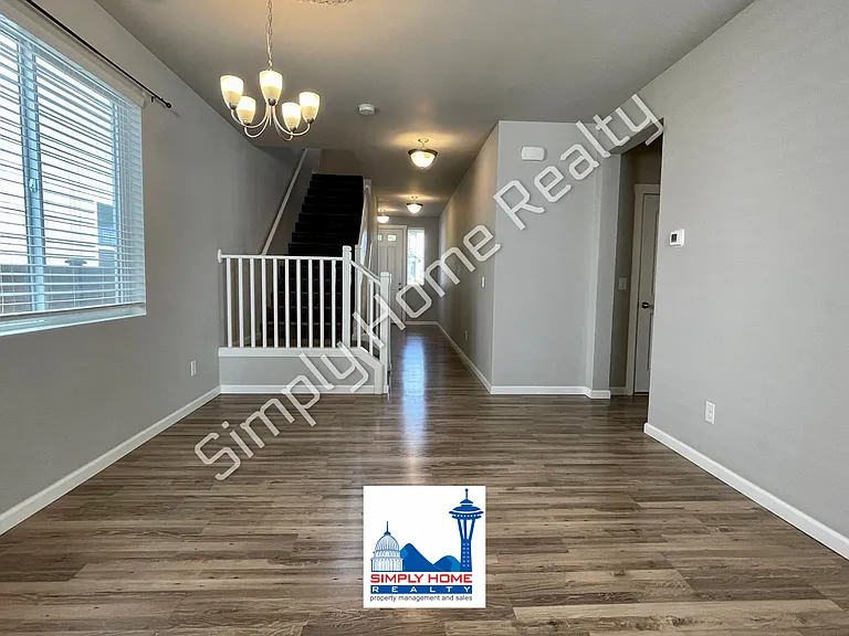 5021 Andrew St SE — Photo 6