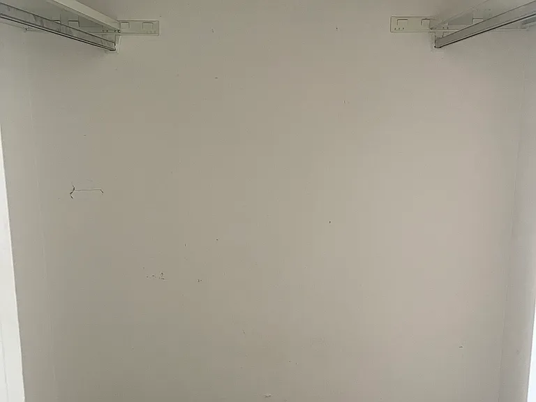 615 Virginia Ct — Photo 17