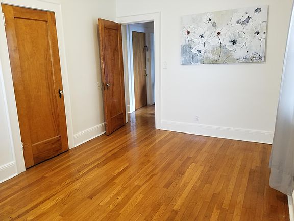 5th image of 54 Newark Ave #2R
