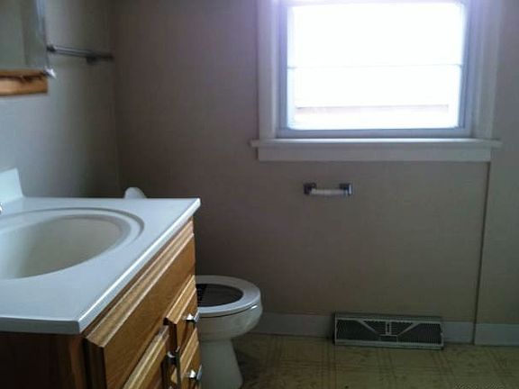5th image of 2435 S Ironwood Dr