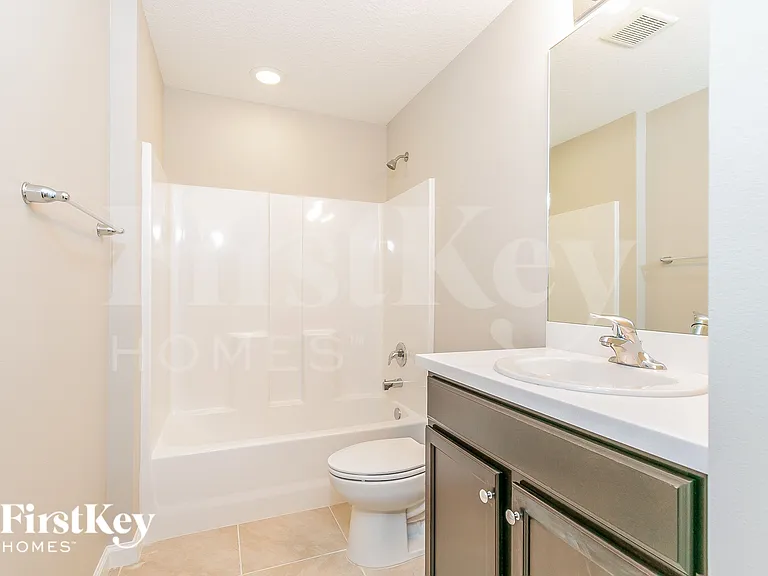 1950 SW Sylvester Ln — Photo 13