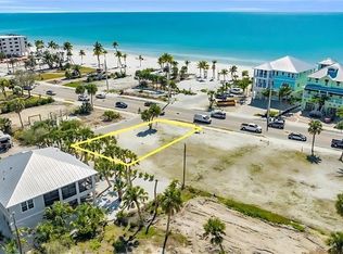 111 Coconut DR, FORT MYERS BEACH, FL 33931