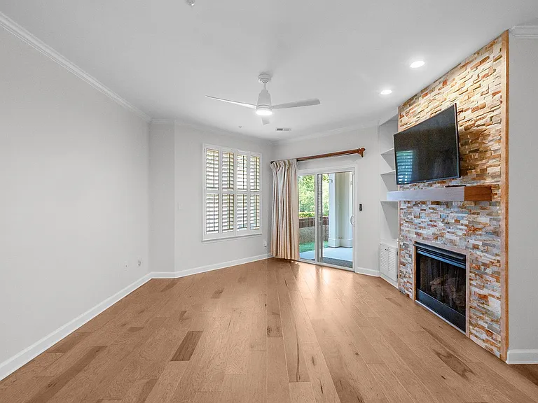 714 Northeast Dr #52 — Photo 28