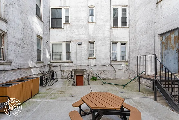 Rented by MySpaceNYC | media 13