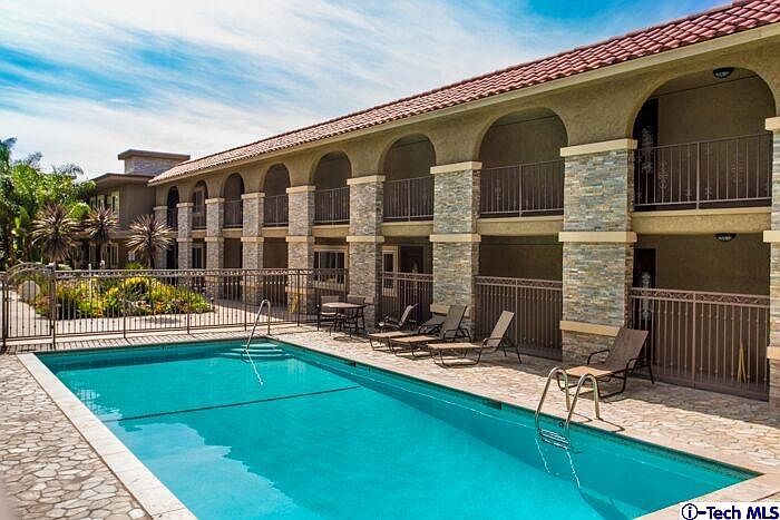 2nd image of 3220 Altura Ave APT 336