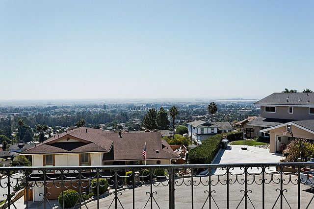 1st image of 601 Skyline Dr