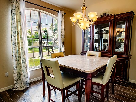 5th image of 3623 Bristol Cove Ln