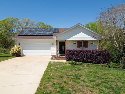 27 Raynes Ct, Taylors, SC, 29687