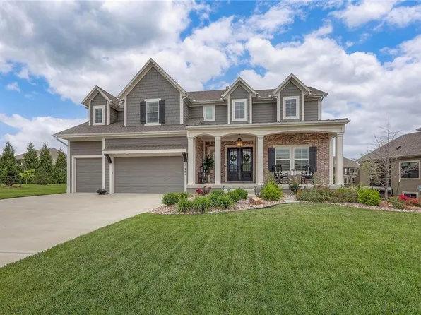 15836 Reinhardt St, Overland Park, KS 66224