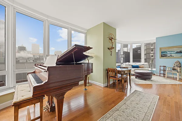 Sold by Compass | media 2