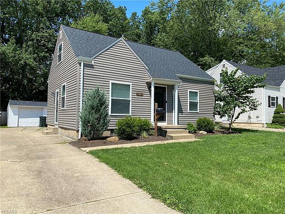 2nd image of 3064 7th St
