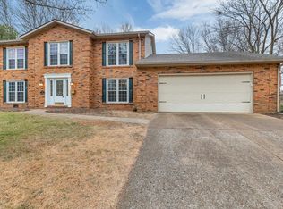 806 Meadowlark Dr, O'Fallon, IL