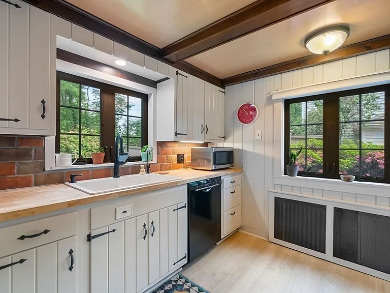 31 Braeburn Rd — Photo 19