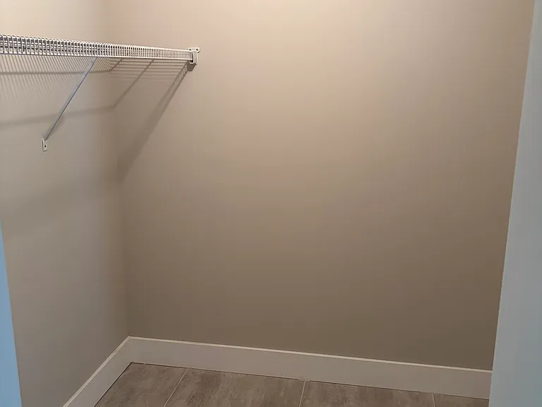 9910 Seven Roads Pl — Photo 15