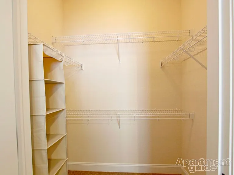Briton Trace Apartments — Photo 44