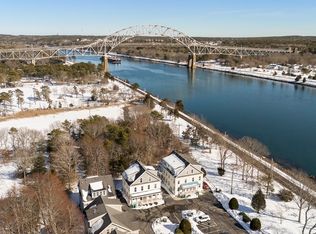 6 Honora Ln #6, Buzzards Bay, MA 02532
