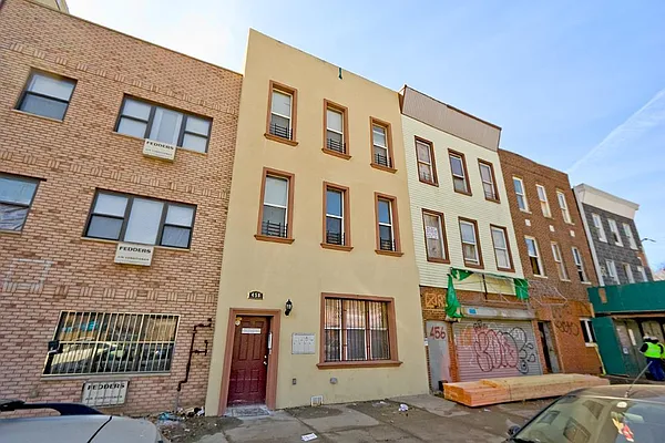 Sold by Fillmore | media 1