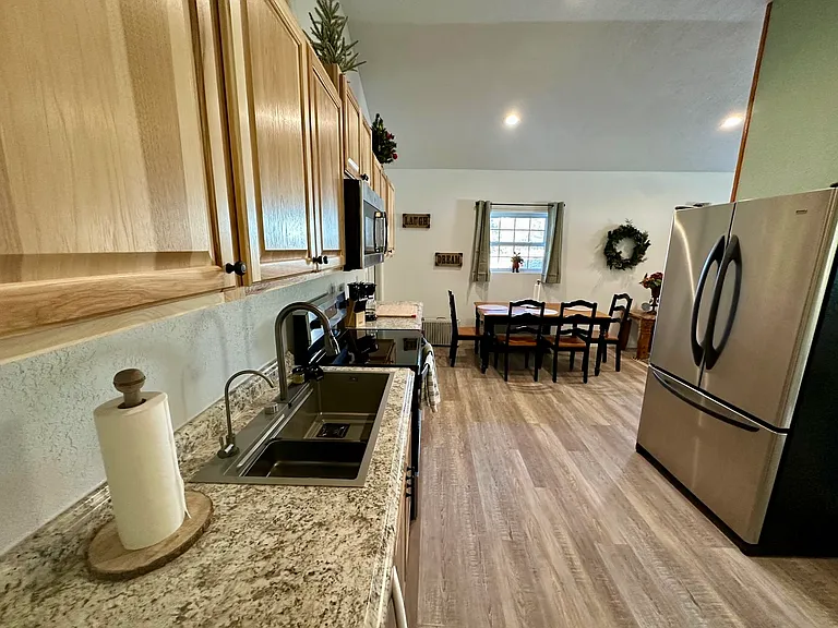 440 Hickok Trl — Photo 7
