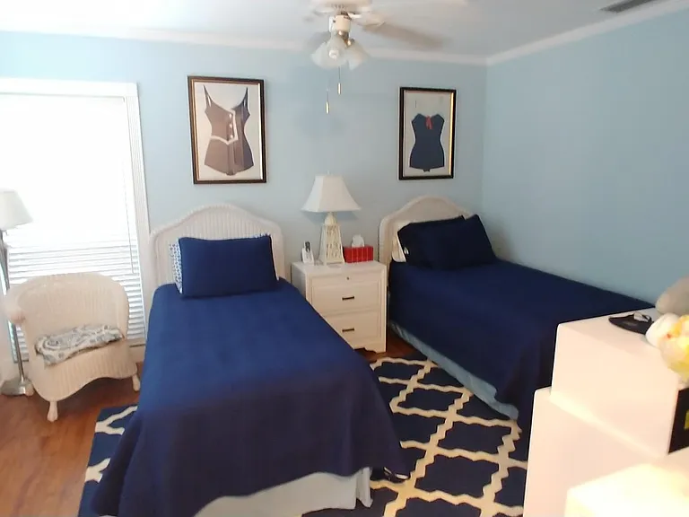 17042 Traverse Cir — Photo 25