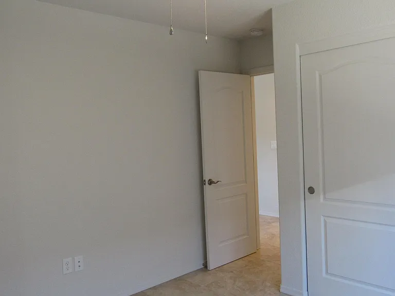 2495 Palisades Dr #B-102 — Photo 16