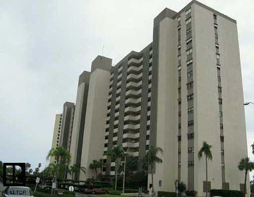 4th image of 7050 Sunset Dr S APT 707