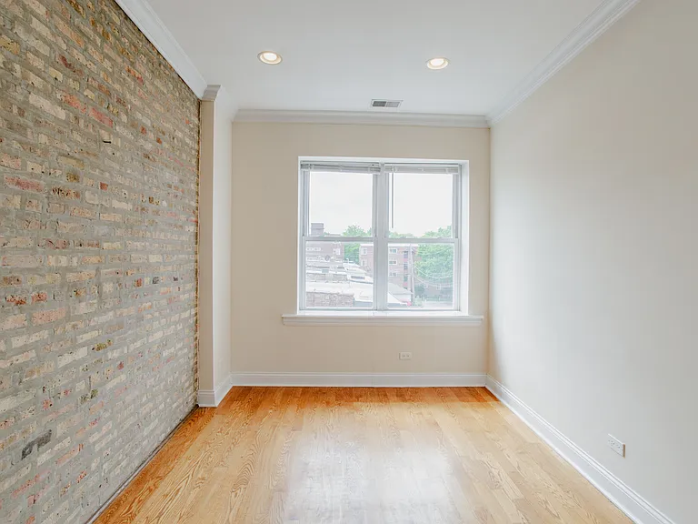 6150 N Ravenswood Ave #4 — Photo 9