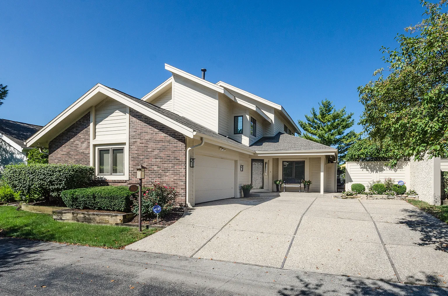 8026 Dean Rd photo 1