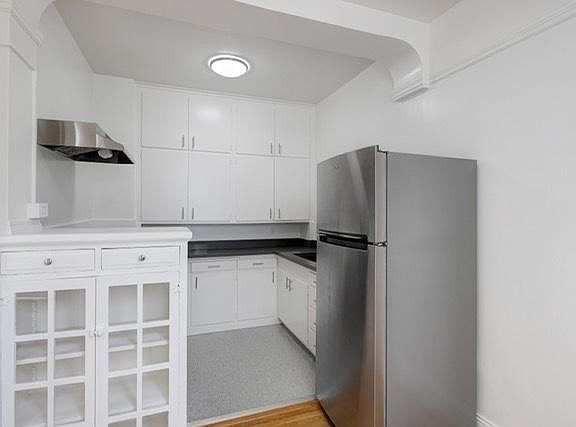 3rd image of 1895 Jefferson St #206