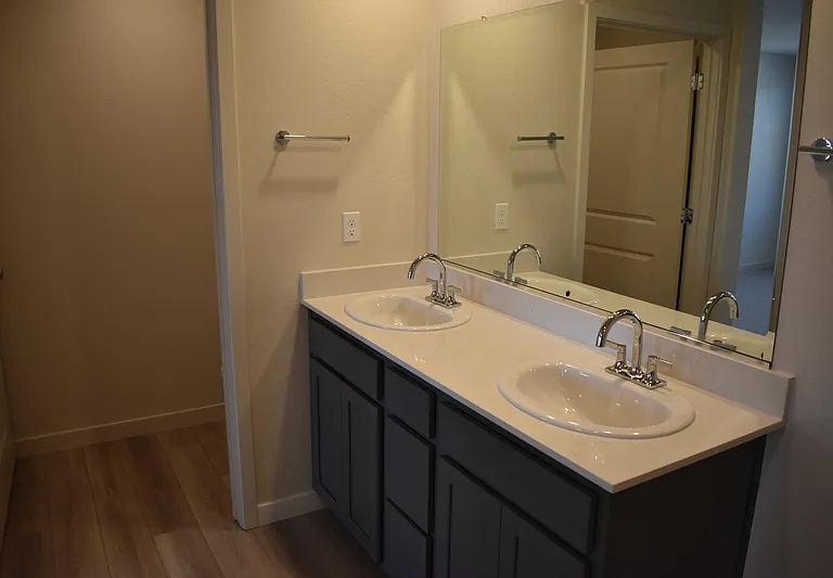 4624 Athena Dr — Photo 25