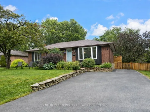 306 Lindan Ave, Selwyn, ON K9L 1K6