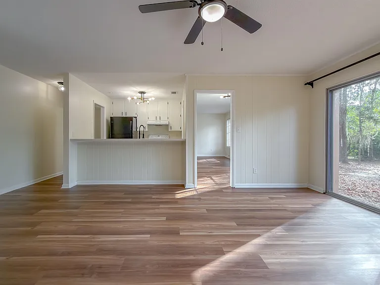 307 Sweetbriar Dr — Photo 12